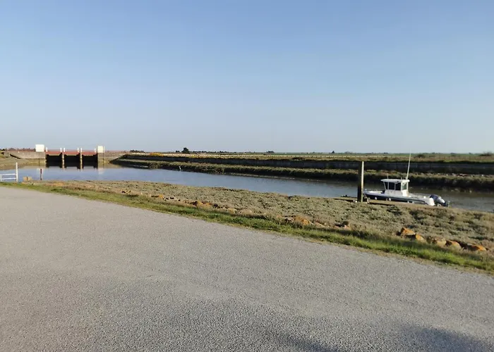 Independant A Bourgneuf-en-retz Vue Sur Les Marais A 5 Mn Des Plages Casa de Férias